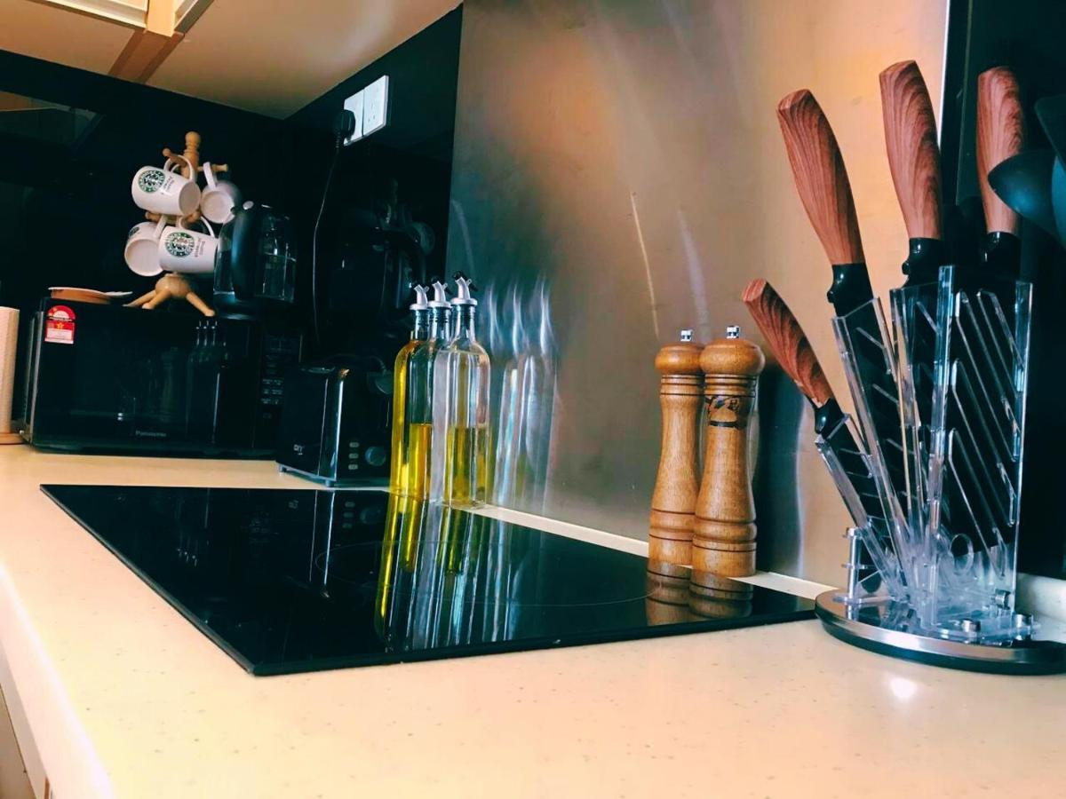 Backpackers Cozy Apartment Kl Sentral Куала-Лумпур Экстерьер фото